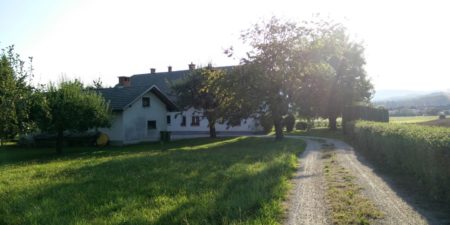 Spominska plošča Hafnerjevim