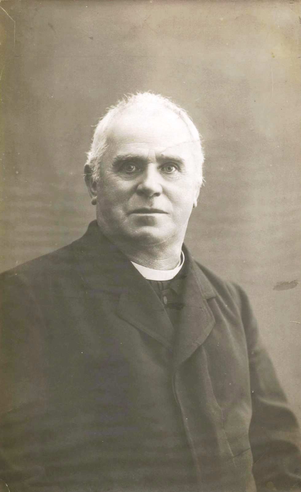 Jakob Aljaž (1845 – 1927) - pobudnik, lastnik in graditelj Aljaževega stolpa na vrhu Triglava.