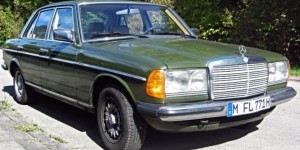 mercedes w123 (Medium)