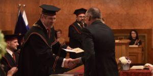 Akad. prof. dr. Peter Štih prejel zlato plaketo Univerze v Ljubljani