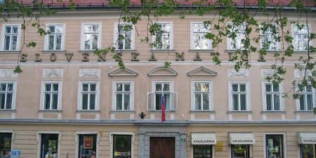 Slovenska matica lahko deluje